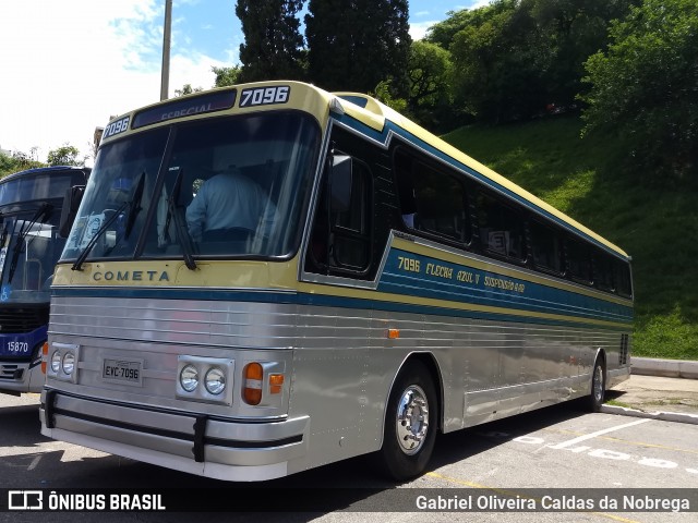 Ônibus Particulares 7096 na cidade de São Paulo, São Paulo, Brasil, por Gabriel Oliveira Caldas da Nobrega. Número da foto: #5987300.
