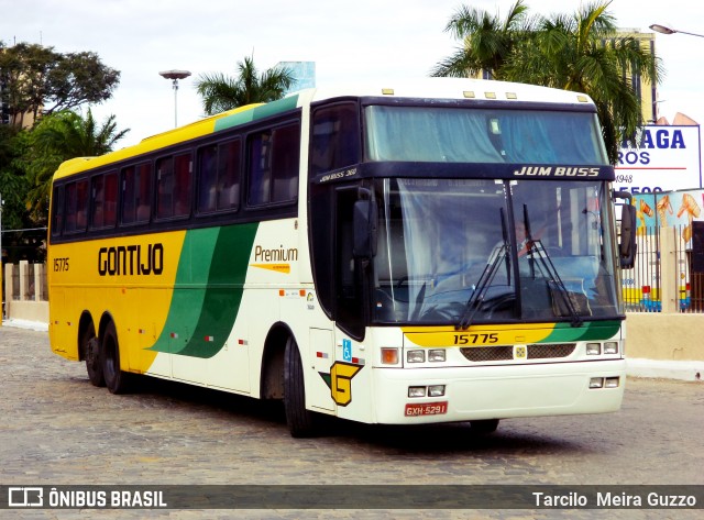 Empresa Gontijo de Transportes 15775 na cidade de Governador Valadares, Minas Gerais, Brasil, por Tarcilo  Meira Guzzo. ID da foto: 5989225.