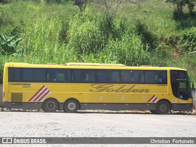 Viação Itapemirim 45237 na cidade de Muriaé, Minas Gerais, Brasil, por Christian  Fortunato. Número da foto: #6028480.