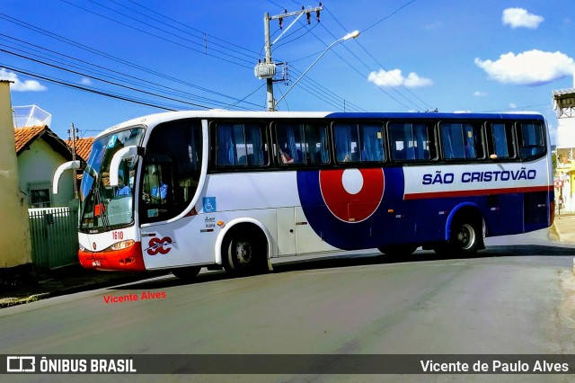 Viação São Cristóvão 1610 na cidade de Santo Antônio do Monte, Minas Gerais, Brasil, por Vicente de Paulo Alves. Número da foto: #6029152.
