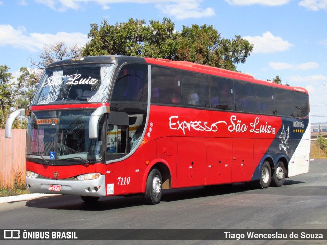 Expresso São Luiz 7110 na cidade de Brasília, Distrito Federal, Brasil, por Tiago Wenceslau de Souza. Número da foto: #6044270.