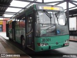 Expresso Azul JB301 na cidade de Curitiba, Paraná, Brasil, por Jefferson Simões. Número da foto: #:id.