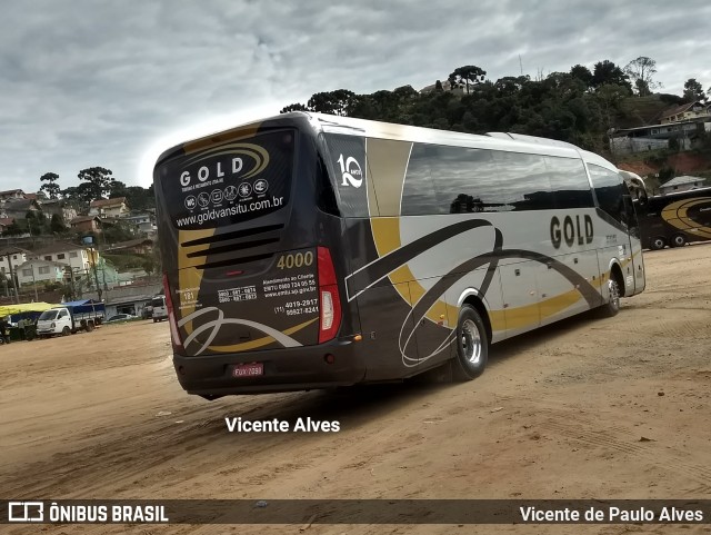 Gold Turismo e Fretamento 4000 na cidade de Campos do Jordão, São Paulo, Brasil, por Vicente de Paulo Alves. Número da foto: #6048452.
