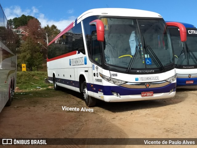 Viação Piracicabana 2096 na cidade de Campos do Jordão, São Paulo, Brasil, por Vicente de Paulo Alves. ID da foto: 6047542.