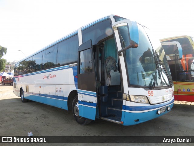 Autobuses sin identificación - Chile 95 na cidade de Brasil, por Araya Daniel . Número da foto: #6047787.