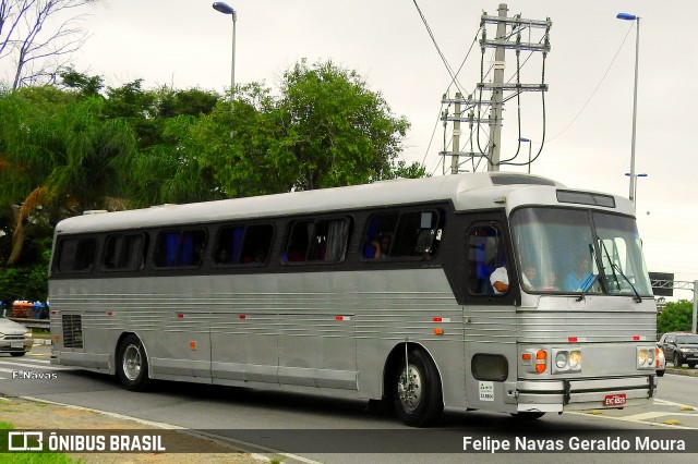 Ônibus Particulares 6925 na cidade de São Paulo, São Paulo, Brasil, por Felipe Navas Geraldo Moura . ID da foto: 6053542.