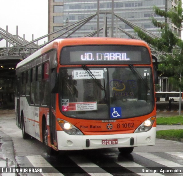 TRANSPPASS - Transporte de Passageiros 8 1062 na cidade de São Paulo, São Paulo, Brasil, por Rodrigo  Aparecido. Número da foto: #6054565.