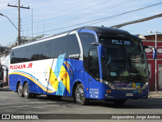 Pullman JR 44 na cidade de Brasil, por Jorgeandres Jorge Andres. ID da foto: 6057844.