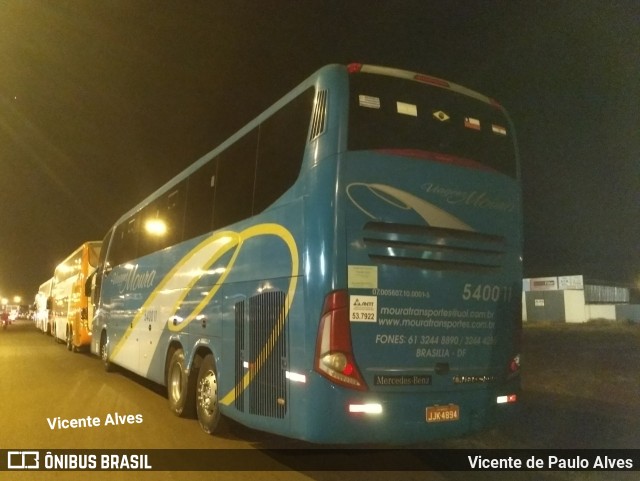 Viagens Moura 5400 11 na cidade de Itumbiara, Goiás, Brasil, por Vicente de Paulo Alves. Número da foto: #6057110.