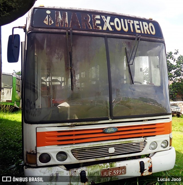 Sucata e Desmanches AK-004 na cidade de Marituba, Pará, Brasil, por Lucas Jacó. Número da foto: #6058034.