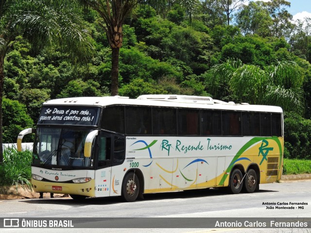 Rezende Turismo 1000 na cidade de João Monlevade, Minas Gerais, Brasil, por Antonio Carlos Fernandes. Número da foto: #6059621.