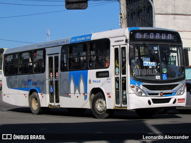 Viação Mauá 7.015 na cidade de São Gonçalo, Rio de Janeiro, Brasil, por Leonardo Alecsander. Número da foto: #6060885.