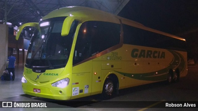 Viação Garcia 7859 na cidade de Paranavaí, Paraná, Brasil, por Robson Alves. Número da foto: #6061275.