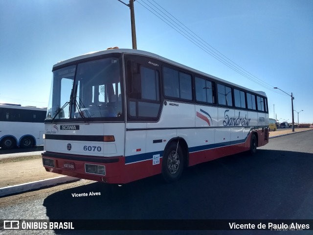 Sandretur Turismo 6070 na cidade de Itumbiara, Goiás, Brasil, por Vicente de Paulo Alves. Número da foto: #6062860.