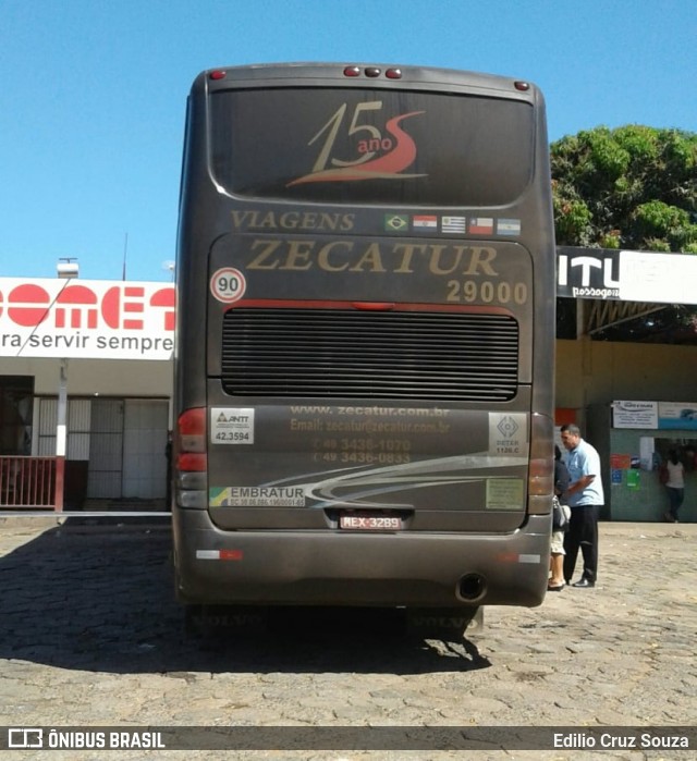 Zeca Tur Viagens 29000 na cidade de Brasil, por Edilio Cruz Souza. ID da foto: 6062164.