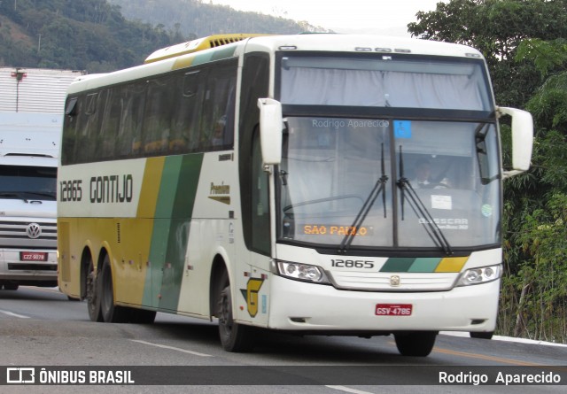 Empresa Gontijo de Transportes 12865 na cidade de Nova Era, Minas Gerais, Brasil, por Rodrigo  Aparecido. ID da foto: 6062119.