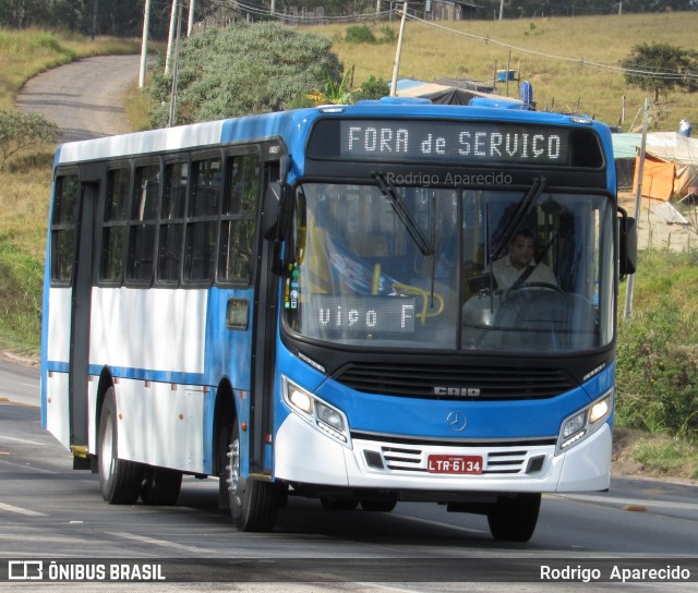 Ônibus Particulares 6134 na cidade de Conselheiro Lafaiete, Minas Gerais, Brasil, por Rodrigo  Aparecido. ID da foto: 6062091.