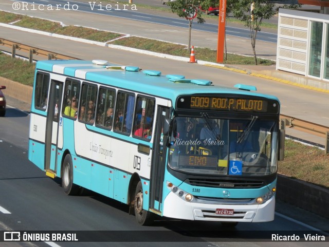 UTB - União Transporte Brasília 5380 na cidade de Santa Maria, Distrito Federal, Brasil, por Ricardo Vieira. ID da foto: 6066125.