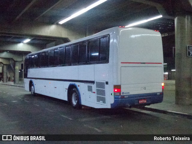 Ônibus Particulares 7126 na cidade de São Paulo, São Paulo, Brasil, por Roberto Teixeira. Número da foto: #6069951.