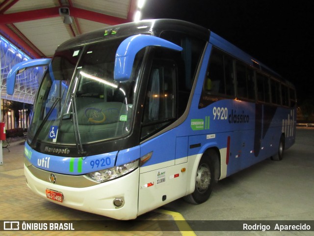 UTIL - União Transporte Interestadual de Luxo 9920 na cidade de Perdões, Minas Gerais, Brasil, por Rodrigo  Aparecido. Número da foto: #6071703.