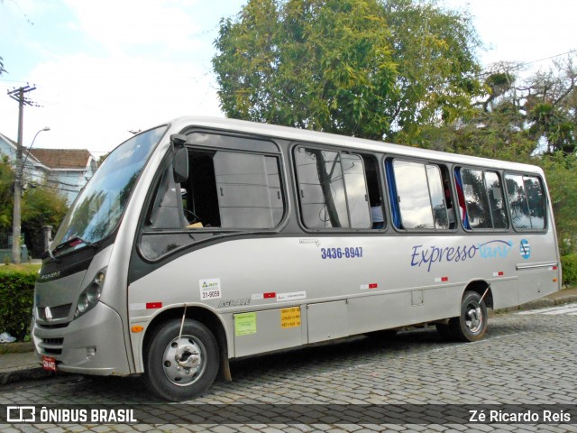 Expresso Vans 1200 na cidade de Petrópolis, Rio de Janeiro, Brasil, por Zé Ricardo Reis. Número da foto: #6072950.