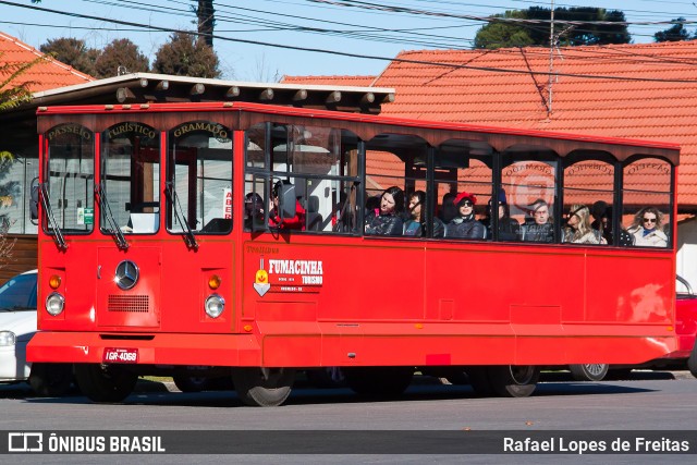 Fumacinha Turismo 4068 na cidade de Gramado, Rio Grande do Sul, Brasil, por Rafael Lopes de Freitas. ID da foto: 6075548.