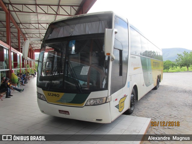 Empresa Gontijo de Transportes 12240 na cidade de Itaobim, Minas Gerais, Brasil, por Alexandre  Magnus. ID da foto: 6074157.