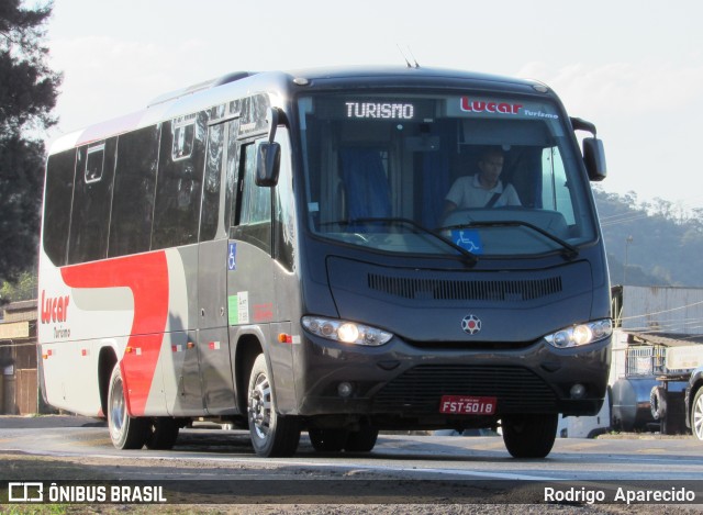 Ônibus Particulares 1030 na cidade de Conselheiro Lafaiete, Minas Gerais, Brasil, por Rodrigo  Aparecido. ID da foto: 6074927.