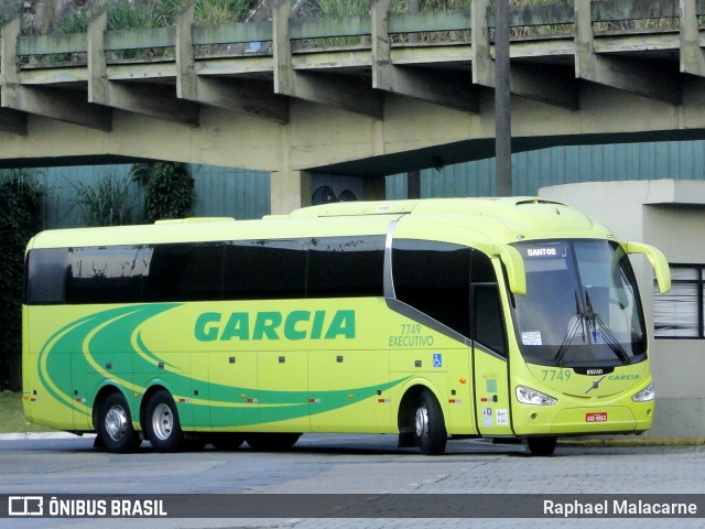 Viação Garcia 7749 na cidade de Santos, São Paulo, Brasil, por Raphael Malacarne. Número da foto: #6077330.