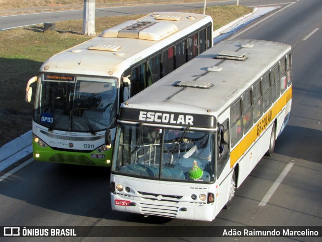 Escolares 3749 na cidade de Belo Horizonte, Minas Gerais, Brasil, por Adão Raimundo Marcelino. ID da foto: 6077082.