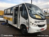 Expresso Royal 2210 na cidade de Londrina, Paraná, Brasil, por André Aguirra Taioqui. ID da foto: :id.