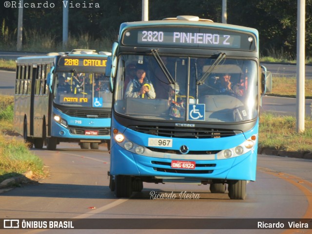 Taguatur - Taguatinga Transporte e Turismo 06967 na cidade de Águas Lindas de Goiás, Goiás, Brasil, por Ricardo Vieira. ID da foto: 6032143.