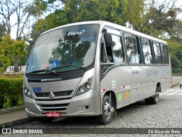 Expresso Vans 1200 na cidade de Petrópolis, Rio de Janeiro, Brasil, por Zé Ricardo Reis. Número da foto: #6078874.