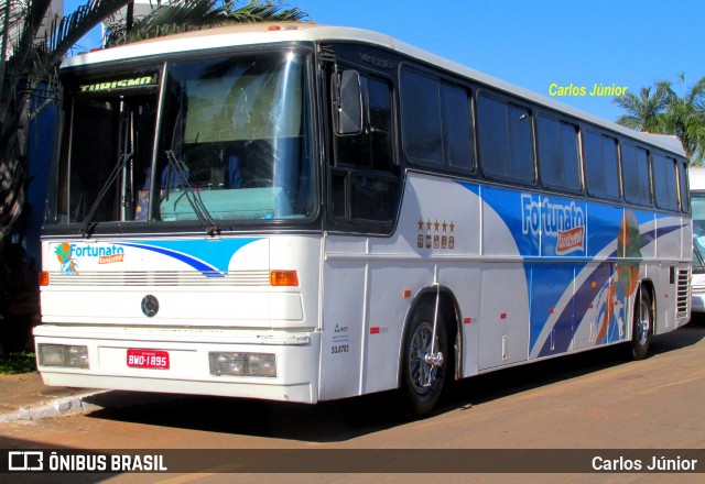 Fortunato Transporte Turismo 1895 na cidade de Trindade, Goiás, Brasil, por Carlos Júnior. Número da foto: #6034582.