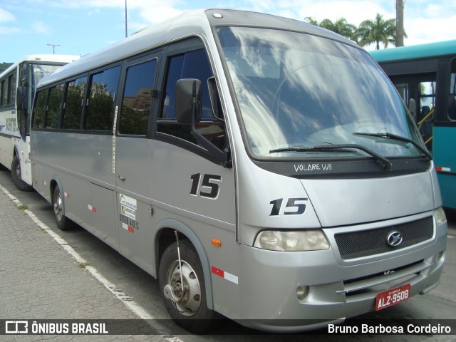 Ônibus Particulares 15 na cidade de Florianópolis, Santa Catarina, Brasil, por Bruno Barbosa Cordeiro. Número da foto: #6034975.