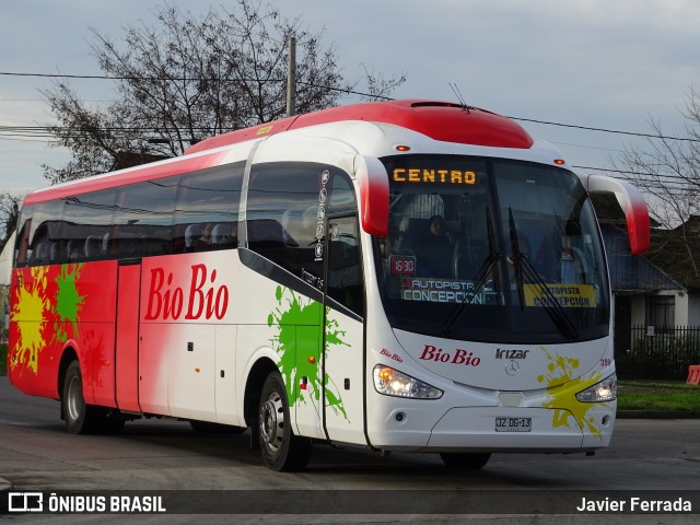 Buses Bio Bio 359 na cidade de Chillán, Ñuble, Bío-Bío, Chile, por Javier Ferrada. Número da foto: #6035403.