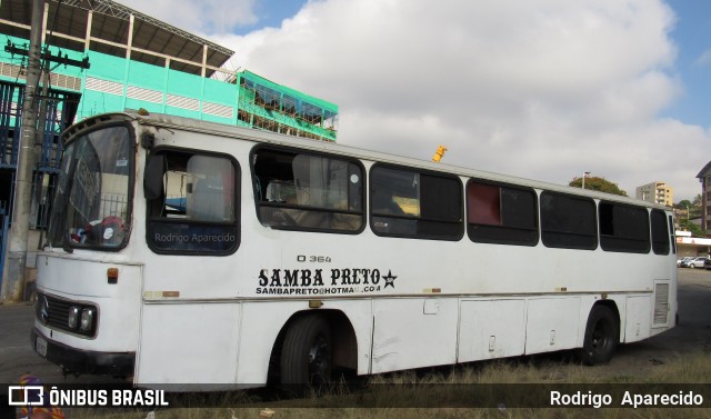 Samba Preto 8039 na cidade de João Monlevade, Minas Gerais, Brasil, por Rodrigo  Aparecido. Número da foto: #6039327.