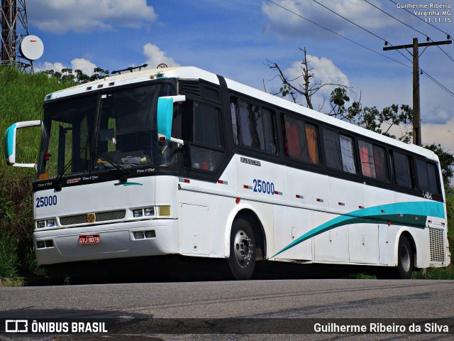 Ônibus Particulares 25000 na cidade de Varginha, Minas Gerais, Brasil, por Guilherme Ribeiro da Silva. Número da foto: #6102933.