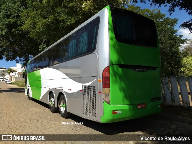 Ônibus Particulares 1398 na cidade de Arcos, Minas Gerais, Brasil, por Vicente de Paulo Alves. ID da foto: 6103812.