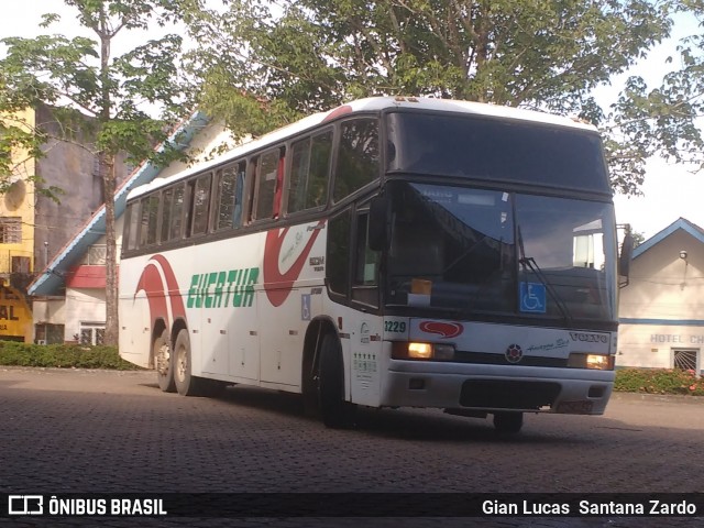 Eucatur - Empresa União Cascavel de Transportes e Turismo 3229 na cidade de Ji-Paraná, Rondônia, Brasil, por Gian Lucas  Santana Zardo. ID da foto: 6103751.