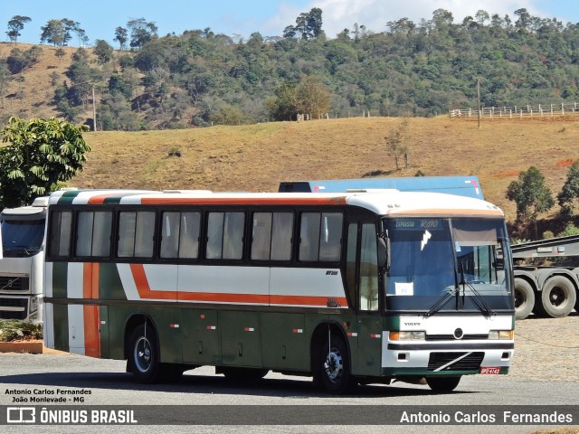 Ônibus Particulares 4143 na cidade de João Monlevade, Minas Gerais, Brasil, por Antonio Carlos Fernandes. ID da foto: 6103183.