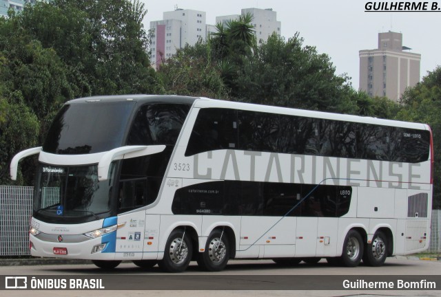 Auto Viação Catarinense 3523 na cidade de Curitiba, Paraná, Brasil, por Guilherme Bomfim. ID da foto: 6106618.