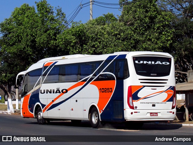 Expresso União 10253 na cidade de Pirapora, Minas Gerais, Brasil, por Andrew Campos. ID da foto: 6107665.