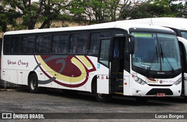 Vera Cruz Transporte e Turismo 1830 na cidade de Araxá, Minas Gerais, Brasil, por Lucas Borges . Número da foto: #6111937.