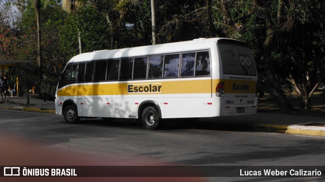 JGV Transportes 4698 na cidade de Florianópolis, Santa Catarina, Brasil, por Lucas Weber Calizario. Número da foto: #6115315.