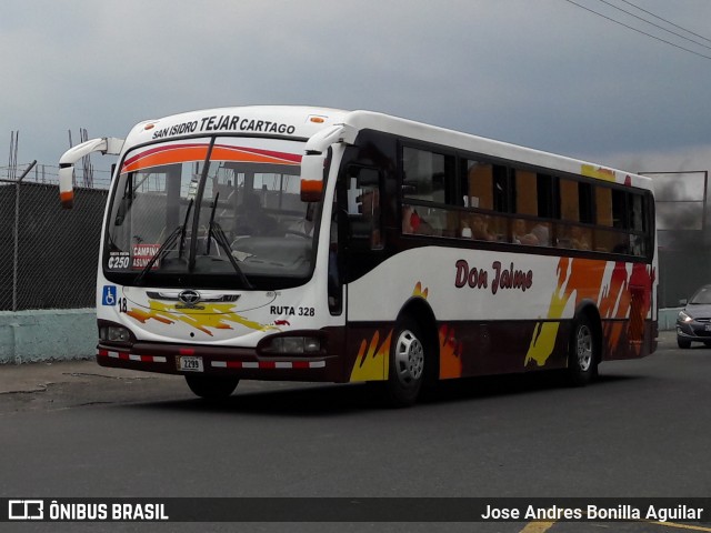 Autotransportes El Guarco 18 na cidade de Costa Rica, Mato Grosso do Sul, Brasil, por Jose Andres Bonilla Aguilar. Número da foto: #6115451.