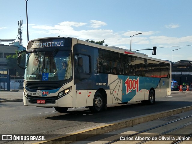 Auto Viação 1001 RJ 108.1082 na cidade de Rio de Janeiro, Rio de Janeiro, Brasil, por Carlos Alberto de Oliveira Júnior. ID da foto: 6116997.