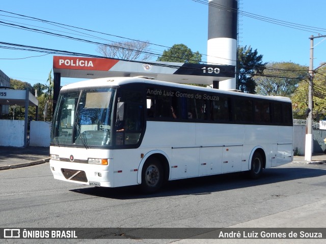 Ônibus Particulares 9415 na cidade de São Paulo, São Paulo, Brasil, por André Luiz Gomes de Souza. Número da foto: #6120123.