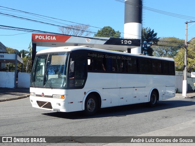 Ônibus Particulares 9415 na cidade de São Paulo, São Paulo, Brasil, por André Luiz Gomes de Souza. ID da foto: 6120123.