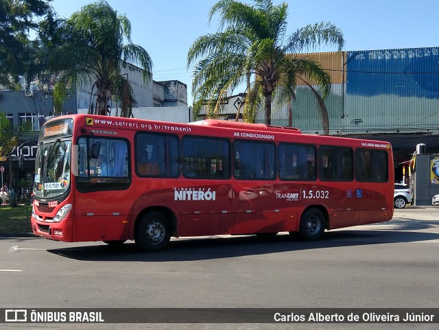 Viação Araçatuba 1.5.032 na cidade de Niterói, Rio de Janeiro, Brasil, por Carlos Alberto de Oliveira Júnior. Número da foto: #6122600.